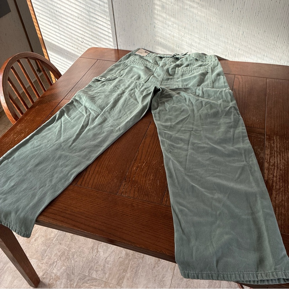 SO Low Rise Unisex Carpenter Pants Women’s 17/Men’s 33 Waist 6 Pockets NWT